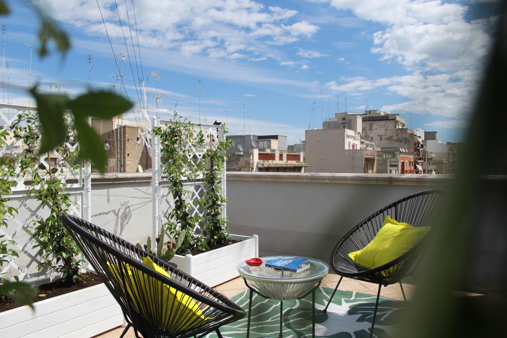 Rooftop Zahra Apartment Bari Esterno foto